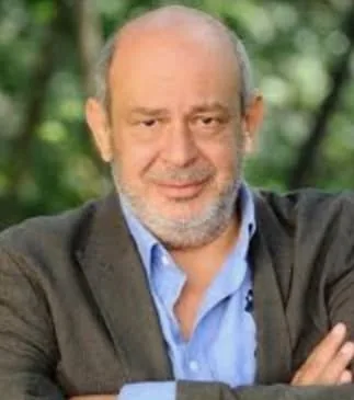 Bir iyi kalpli kötü adamı daha kaybettik